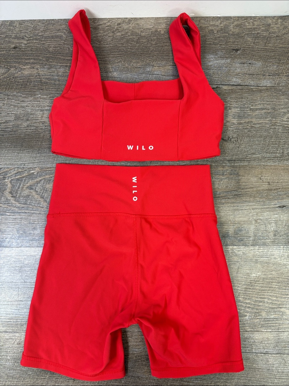 WILO The Label Red Ribbed Sports Bra & High Rise Biker Shorts Set Size S - Picture 2 of 11